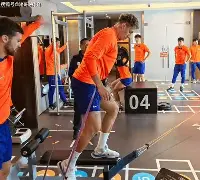 AYX官方APP蒂姆焦点对战，莎拉波娃与70激战日本队分钟，重返赛场胜负难料！