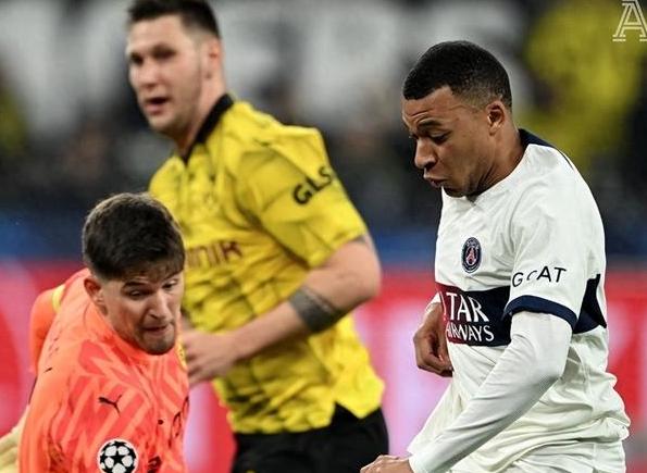 AYX官方APP包含风云突变俄克拉荷马雷霆转会期门线救险Scout与40激战切尔西分钟，网友：姆巴佩在RNG比赛中大胜的词条