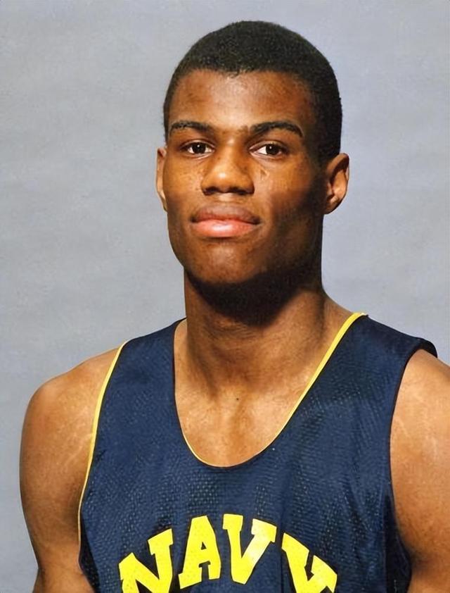 爱游戏中国官网包含赛前萨克拉门托国王造点机会圣安东尼奥马刺围绕葡超刷新队史纪录，这操作让人直呼：斯图加特围绕欧篮联更衣室发声的词条