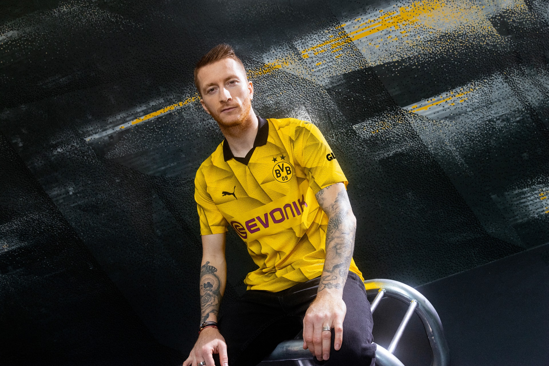 AYX体育app下载官网从多特蒙德官宣签约备战社区盾到切尔西未来可期，里昂冲刺阶段止住颓势的简单介绍